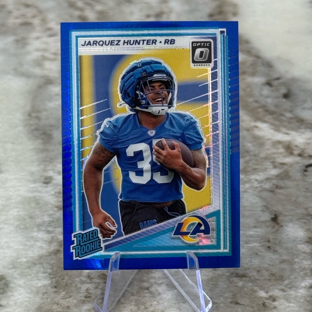 🔥 2025 Jarquez Hunter Panini Donruss Optic Rookie Prizm Card. Los angeles rams